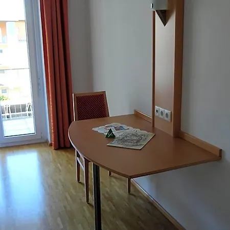 Cafe Lorenz Hotel 3*